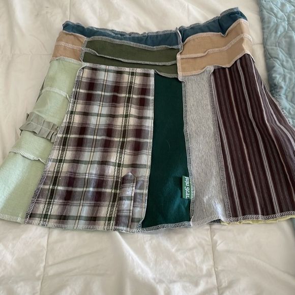 Nwt Unique skirt re-made clothing size extra small - Picture 2 of 6